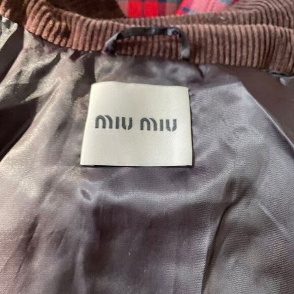 Red and Gray Checkered Down Vintage Jacket - Picture 9 of 10